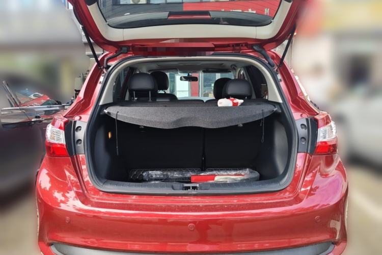 Used Nissan Tiida 2021 1.6L CVT Cool Edition Trunk