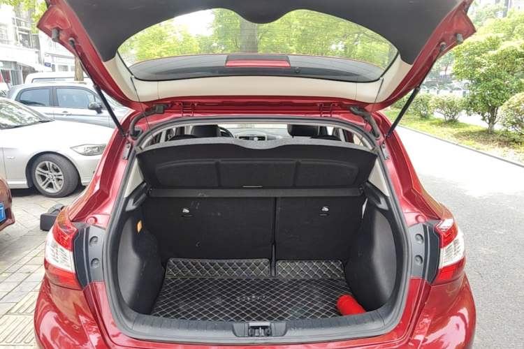 Used Nissan Tiida 2021 1.6L CVT Smart Drive Edition Trunk