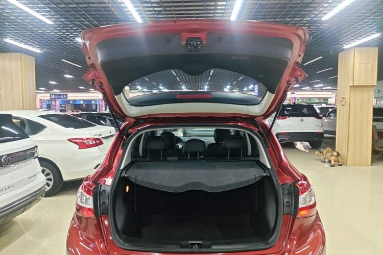 Used Nissan Tiida 2021 1.6L CVT Smart Drive Edition Trunk