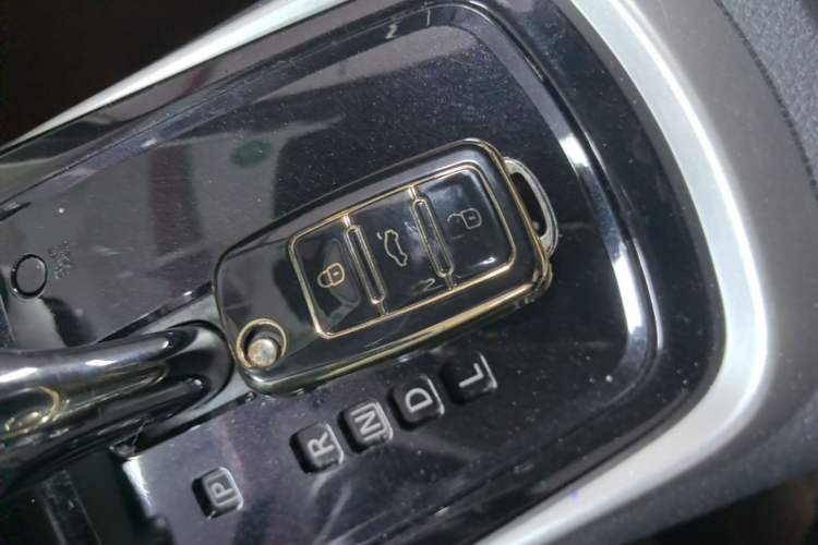 Used Nissan Tiida 2021 1.6L CVT Cool Edition Vehicle Key