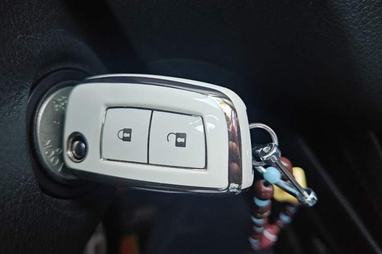Used Nissan Tiida 2021 1.6L CVT Cool Edition Vehicle Key