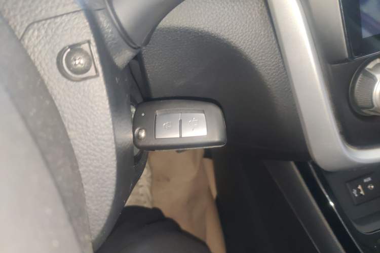 Used Nissan Tiida 2021 1.6L CVT Cool Edition Vehicle Key