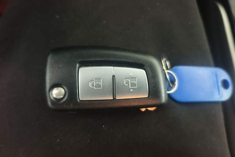 Used Nissan Tiida 2021 1.6L CVT Cool Edition Vehicle Key