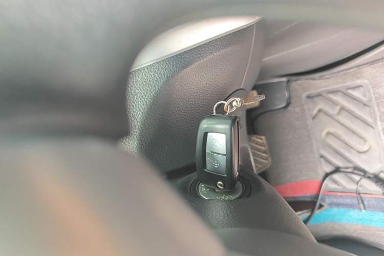 Used Nissan Tiida 2021 1.6L CVT Cool Edition Vehicle Key