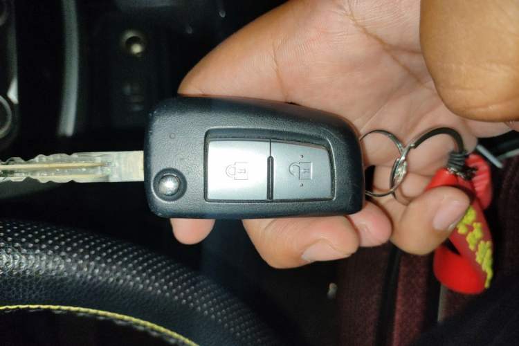 Used Nissan Tiida 2021 1.6L CVT Cool Edition Vehicle Key