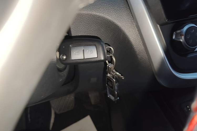 Used Nissan Tiida 2021 1.6L CVT Cool Edition Vehicle Key