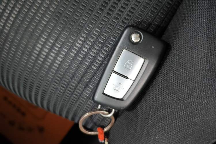 Used Nissan Tiida 2021 1.6L CVT Cool Edition Vehicle Key