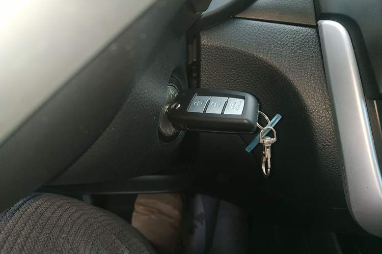 Used Nissan Tiida 2021 1.6L CVT Cool Edition Vehicle Key