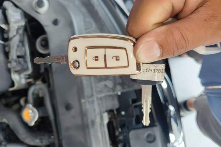 Used Nissan Tiida 2021 1.6L CVT Cool Edition Vehicle Key