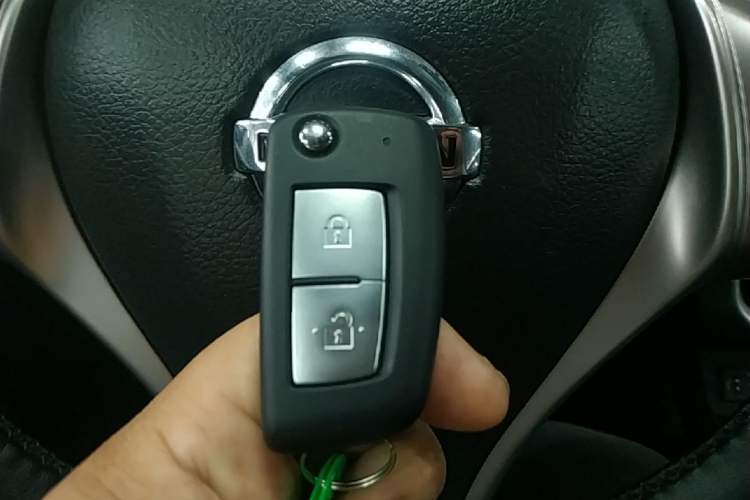 Used Nissan Tiida 2021 1.6L CVT Cool Edition Vehicle Key