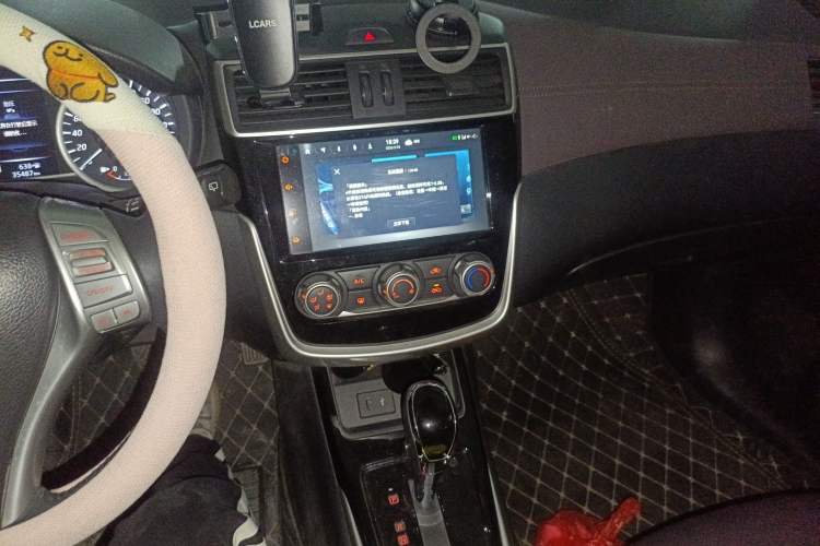 Used Nissan Tiida 2021 1.6L CVT Smart Drive Edition Audio And AC Panel