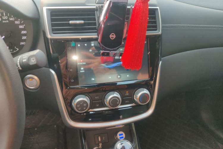 Used Nissan Tiida 2021 1.6L CVT Smart Drive Edition Audio And AC Panel