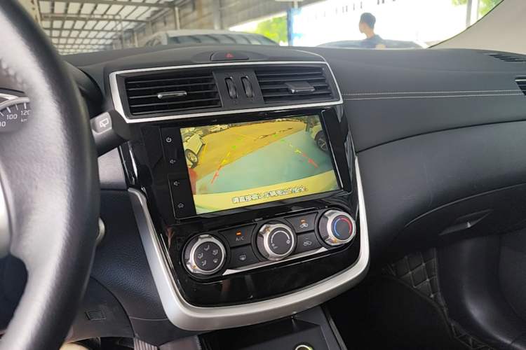Used Nissan Tiida 2021 1.6L CVT Smart Drive Edition Audio And AC Panel