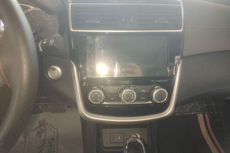 Used Nissan Tiida 2021 1.6L CVT Smart Drive Edition Audio And AC Panel