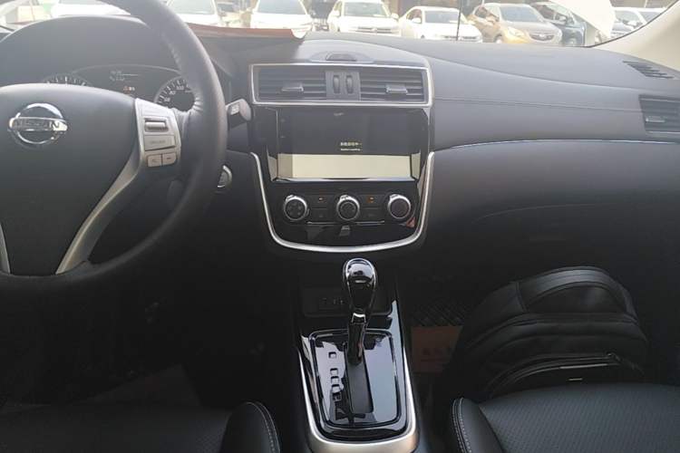 Used Nissan Tiida 2021 1.6L CVT Smart Drive Edition Audio And AC Panel