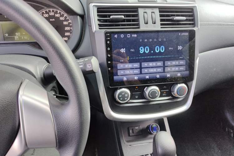 Used Nissan Tiida 2021 1.6L CVT Cool Edition Audio And AC Panel