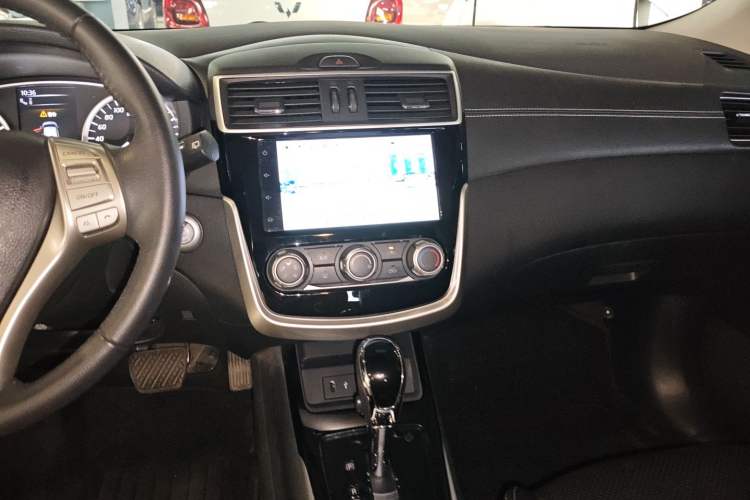 Used Nissan Tiida 2021 1.6L CVT Smart Drive Edition Audio And AC Panel