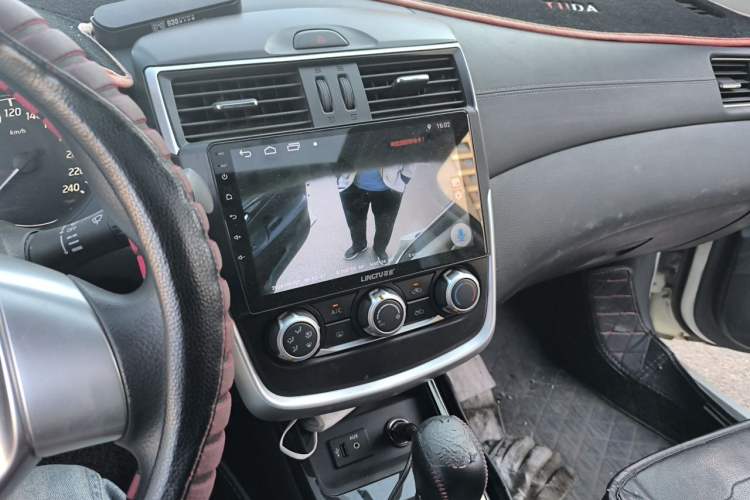 Used Nissan Tiida 2021 1.6L CVT Cool Edition Audio And AC Panel
