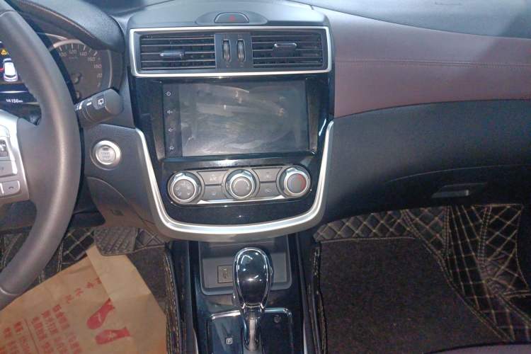 Used Nissan Tiida 2021 1.6L CVT Smart Drive Edition Audio And AC Panel