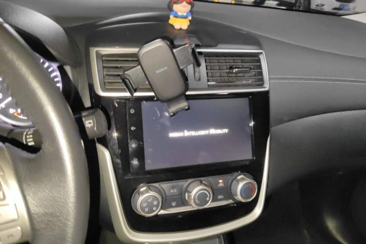 Used Nissan Tiida 2021 1.6L CVT Smart Drive Edition Audio And AC Panel