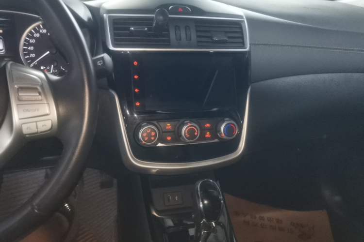Used Nissan Tiida 2021 1.6L CVT Smart Drive Edition Audio And AC Panel