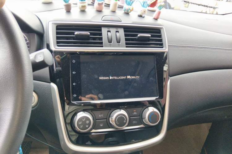 Used Nissan Tiida 2021 1.6L CVT Smart Drive Edition Audio And AC Panel