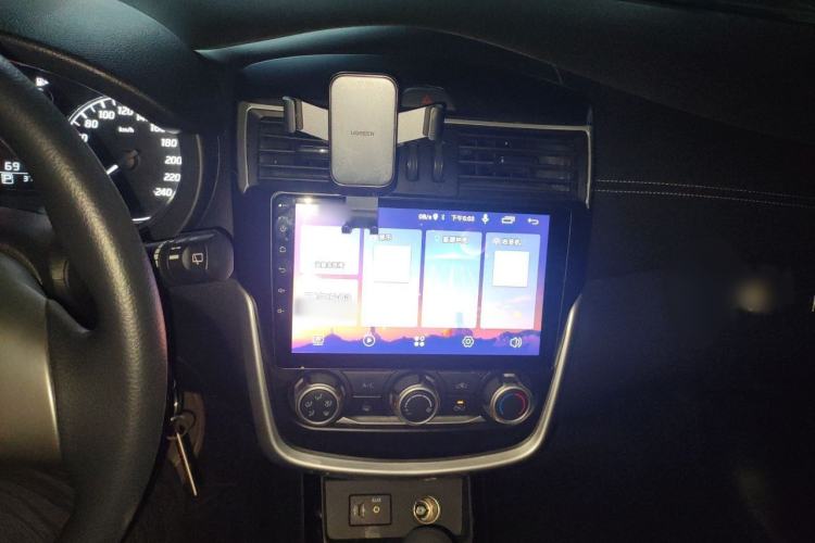 Used Nissan Tiida 2021 1.6L CVT Cool Edition Audio And AC Panel