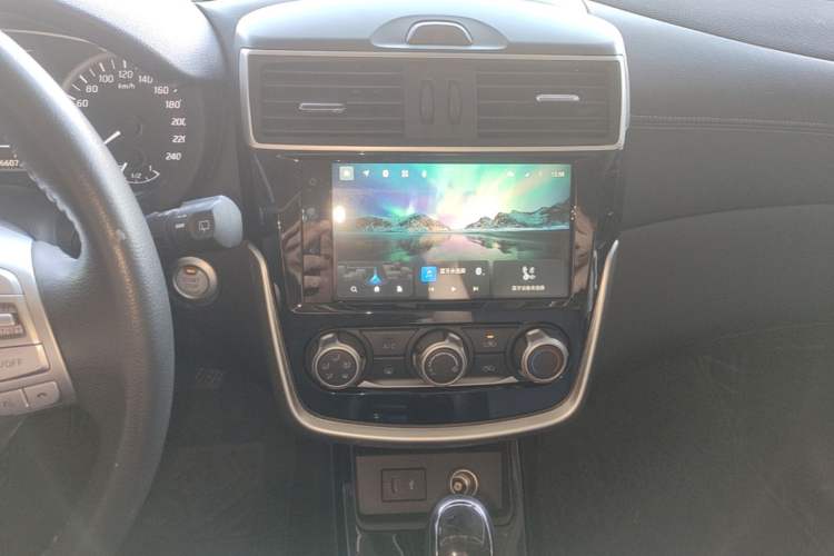 Used Nissan Tiida 2021 1.6L CVT Smart Drive Edition Audio And AC Panel