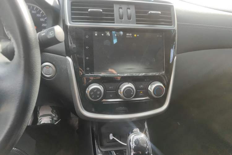 Used Nissan Tiida 2021 1.6L CVT Smart Drive Edition Audio And AC Panel