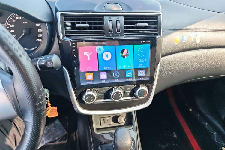 Used Nissan Tiida 2021 1.6L CVT Cool Edition Audio And AC Panel