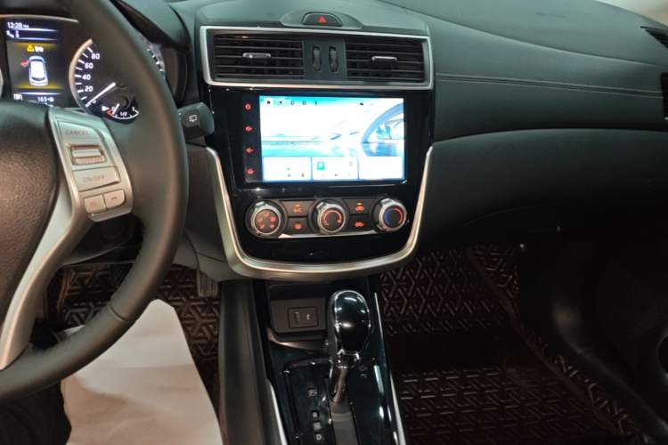 Used Nissan Tiida 2021 1.6L CVT Smart Drive Edition Audio And AC Panel