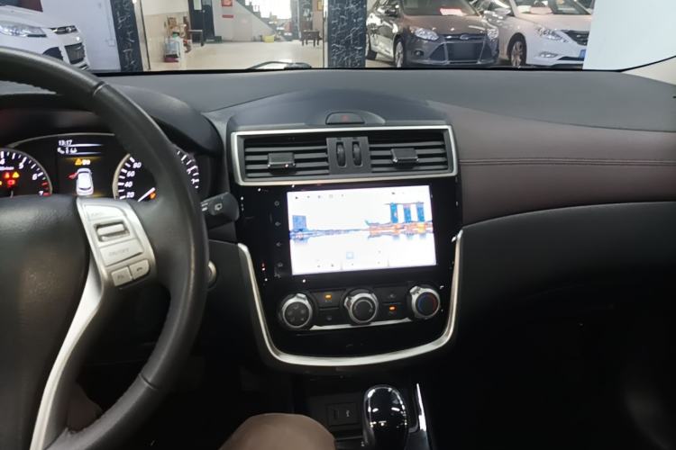 Used Nissan Tiida 2021 1.6L CVT Smart Drive Edition Center Console