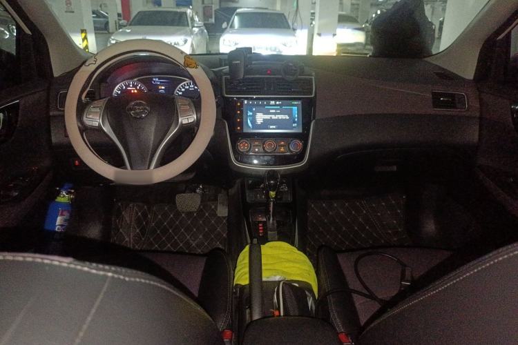 Used Nissan Tiida 2021 1.6L CVT Smart Drive Edition Center Console