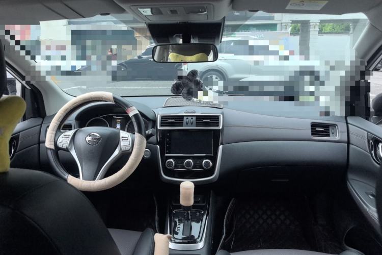 Used Nissan Tiida 2021 1.6L CVT Smart Drive Edition Center Console