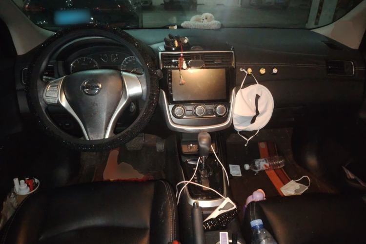 Used Nissan Tiida 2021 1.6L CVT Cool Edition Center Console