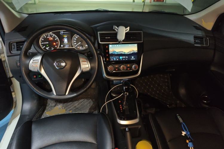 Used Nissan Tiida 2021 1.6L CVT Smart Drive Edition Center Console