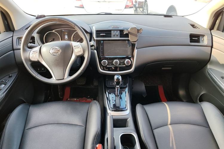 Used Nissan Tiida 2021 1.6L CVT Smart Drive Edition Center Console