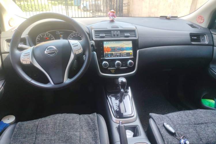 Used Nissan Tiida 2021 1.6L CVT Smart Drive Edition Center Console