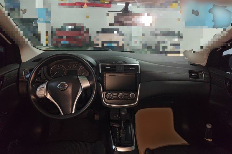 Used Nissan Tiida 2021 1.6L CVT Cool Edition Center Console