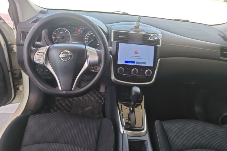 Used Nissan Tiida 2021 1.6L CVT Cool Edition Center Console