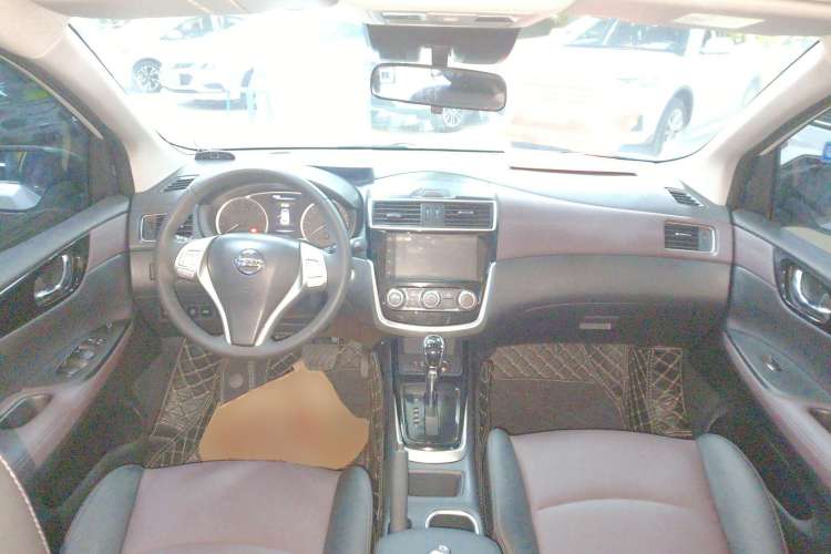Used Nissan Tiida 2021 1.6L CVT Smart Drive Edition Center Console
