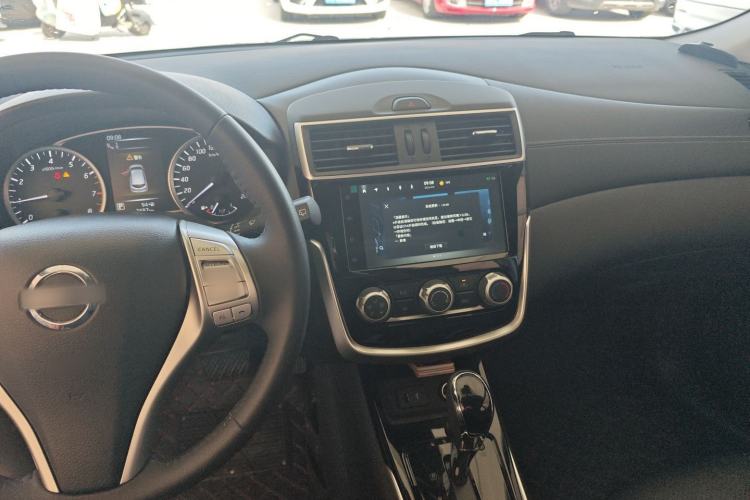 Used Nissan Tiida 2021 1.6L CVT Smart Drive Edition Center Console