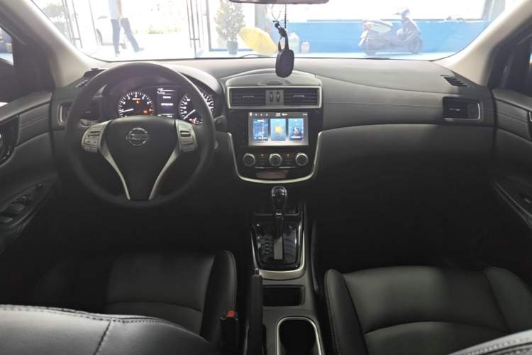 Used Nissan Tiida 2021 1.6L CVT Smart Drive Edition Center Console