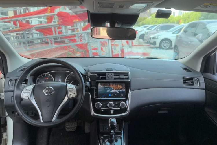 Used Nissan Tiida 2021 1.6L CVT Smart Drive Edition Center Console