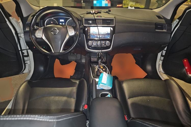 Used Nissan Tiida 2021 1.6L CVT Smart Drive Edition Center Console