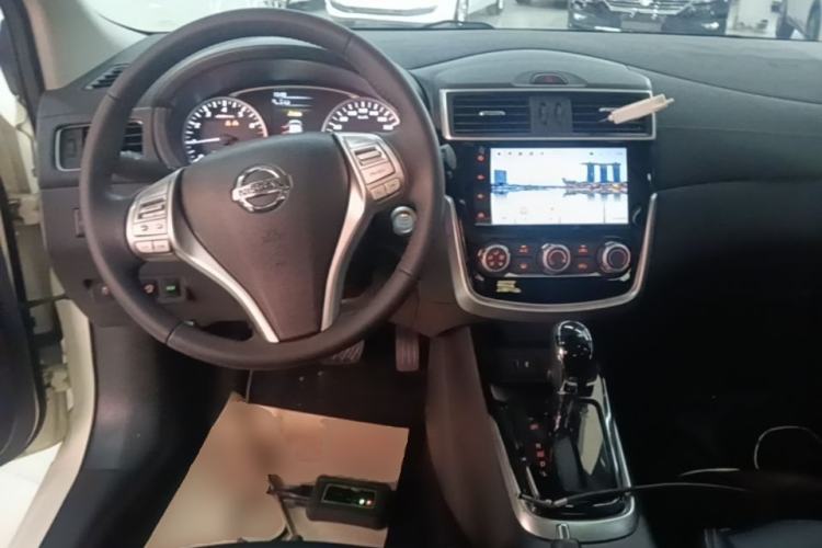 Used Nissan Tiida 2021 1.6L CVT Smart Drive Edition Center Console
