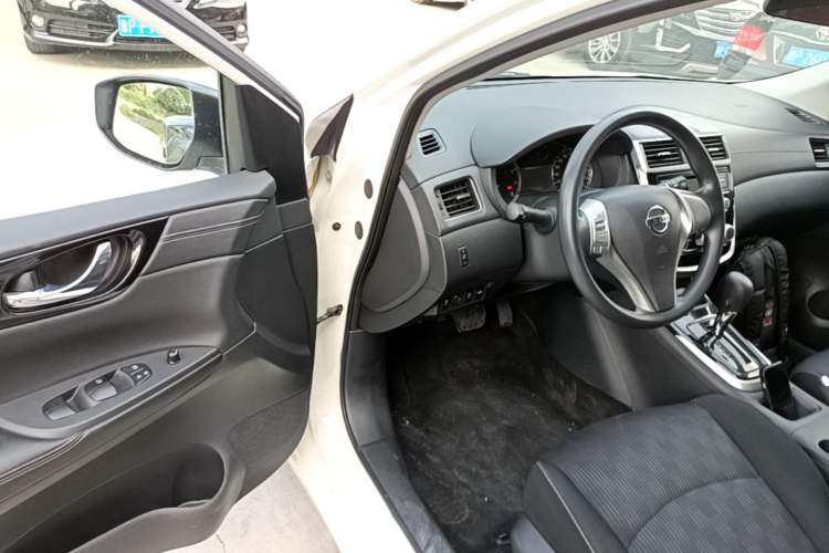 Used Nissan Tiida 2021 1.6L CVT Cool Edition Driver Seat