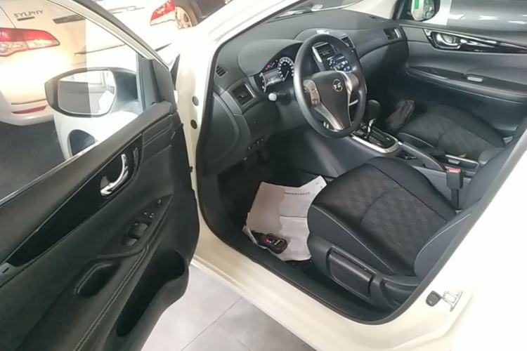 Used Nissan Tiida 2021 1.6L CVT Cool Edition Driver Seat
