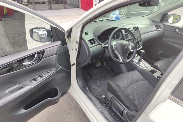 Used Nissan Tiida 2021 1.6L CVT Cool Edition Driver Seat