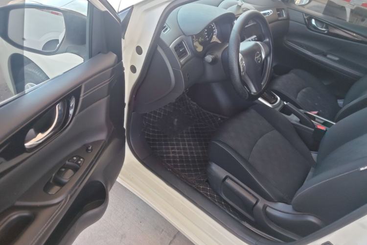 Used Nissan Tiida 2021 1.6L CVT Cool Edition Driver Seat